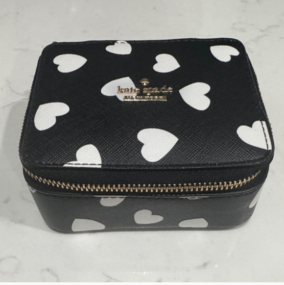 kate spade Accessories - Kate Spade NEW Jewelry Case